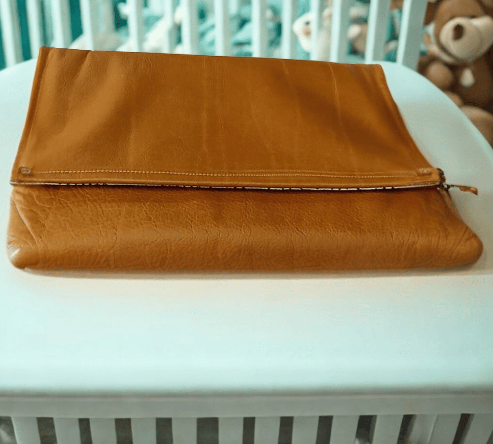 Travel Clutch – Portable Nappy Changing Station