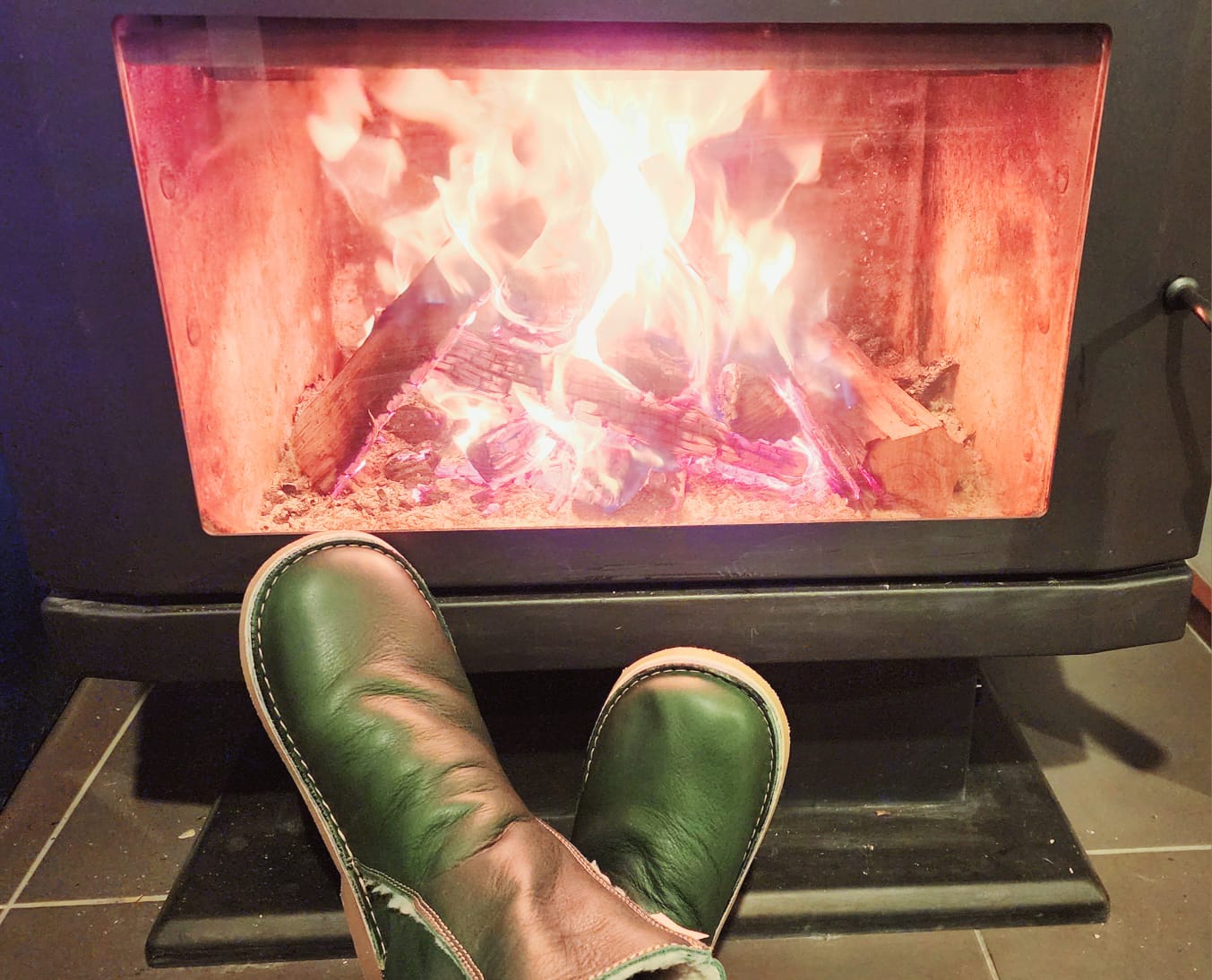 Snugg Boots at the fire